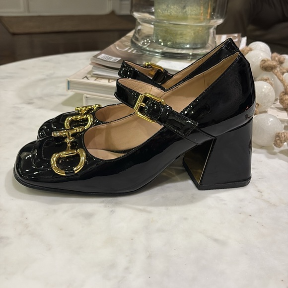 designer Shoes - Designer Black Patent Leather Horsebit Mark Jane Pumps